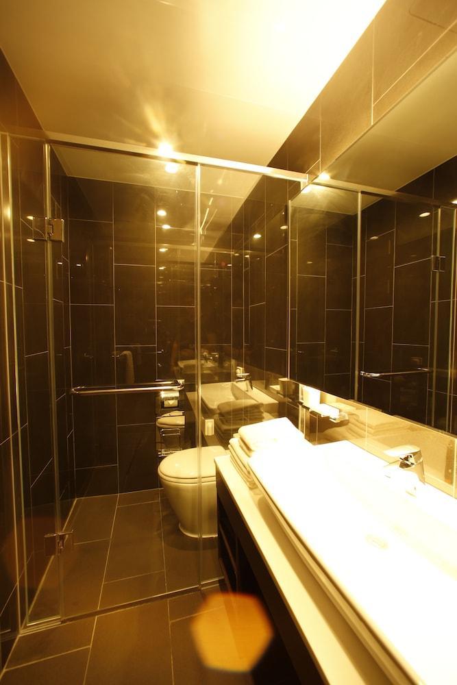 Days Hotel Jeju Seogwipo Ocean Екстер'єр фото